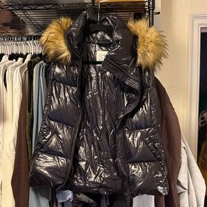 S13 Shiny Black Puffer Vest with Faux Fur Trim Hood with Real Duck Down
